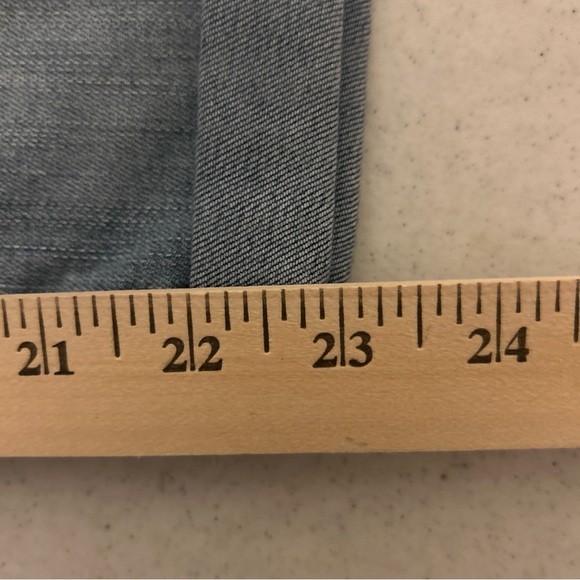 NWT Crown & Ivy Cropped Jeans Women’s 8 Danna Blue Denim Mid Rise Rolled Casual - Picture 12 of 13